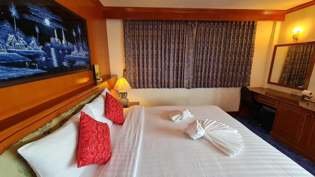 Vech Guesthouse Patong Dış mekan fotoğraf