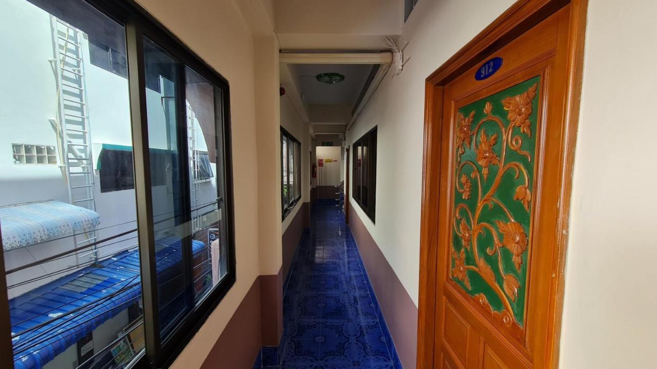 Vech Guesthouse Patong Dış mekan fotoğraf