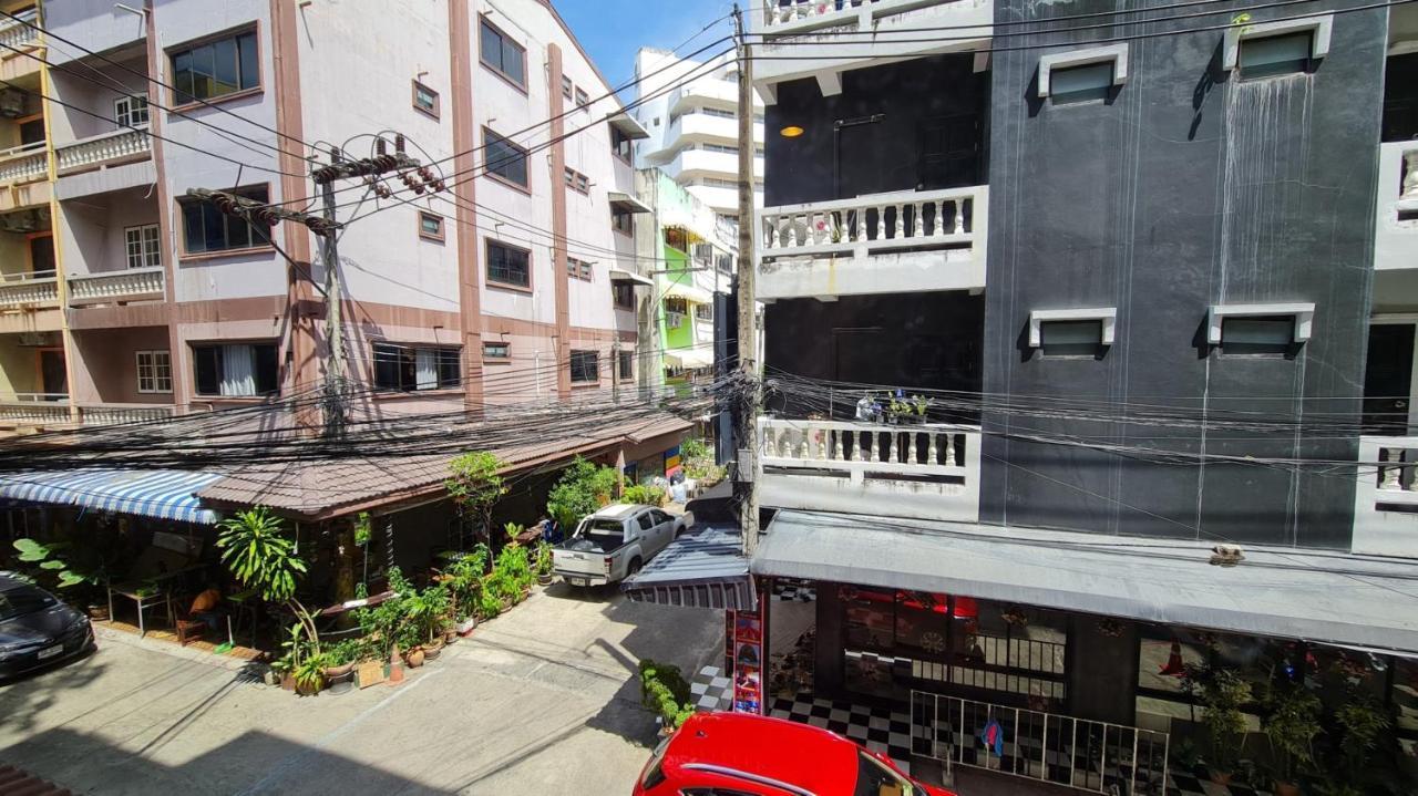 Vech Guesthouse Patong Dış mekan fotoğraf